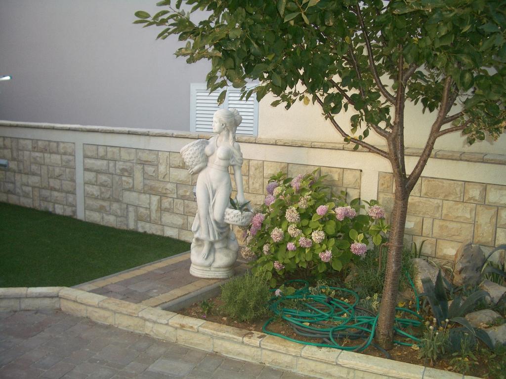 Guest House As Vodice Exterior photo